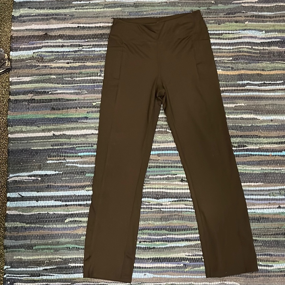 Sketchers walking pants. Side and back pockets (great for booty) and light flare